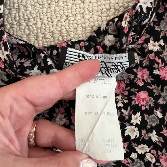 Vintage 80’s Floral Dress - Picture 4 of 4